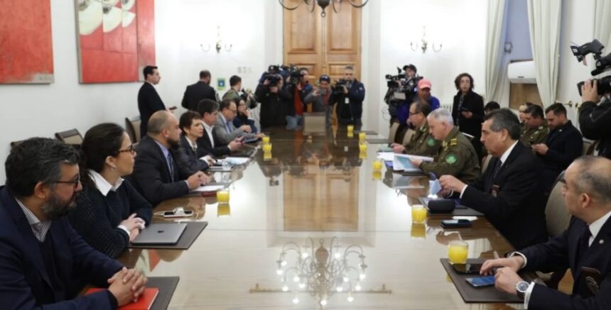 Gobierno convoca reunión de emergencia ante ola de violencia