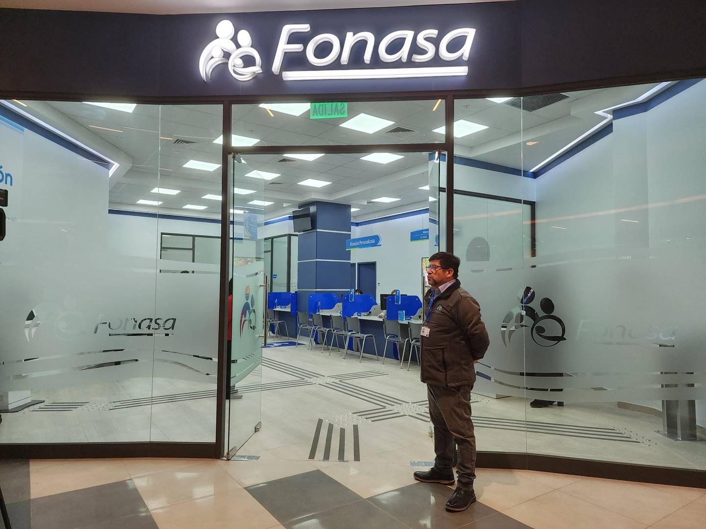 Ley Corta de Isapres y Modalidad de Cobertura Complementaria (MCC) en Fonasa: Respuestas a la crisis Ley Corta de Isapres y Modalidad de Cobertura Complementaria (MCC) en Fonasa: Respuestas a la crisis