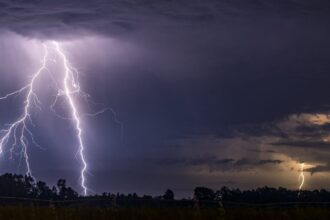 Declaran Alerta Temprana Preventiva para 10 comunas de la región por tormentas eléctricas