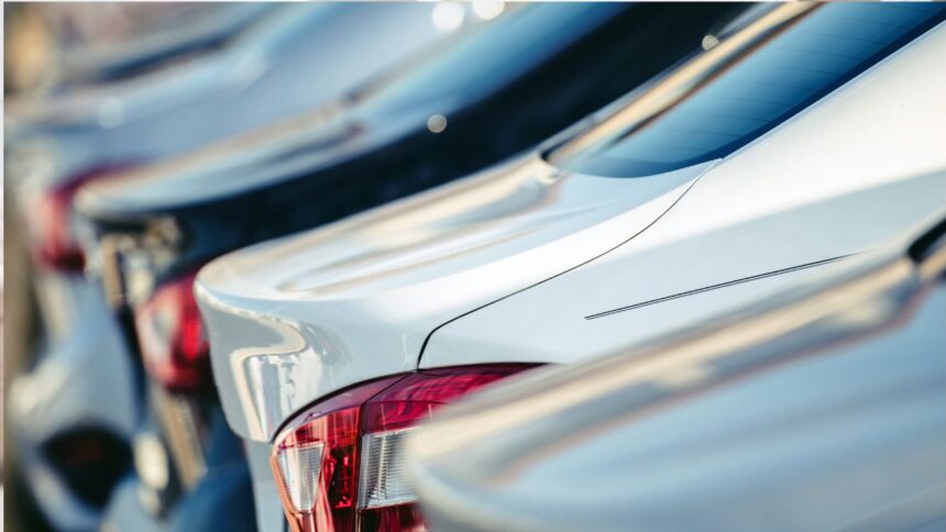 ¿Hasta cuándo tengo plazo para grabar patente en espejos y vidrios de mi auto?