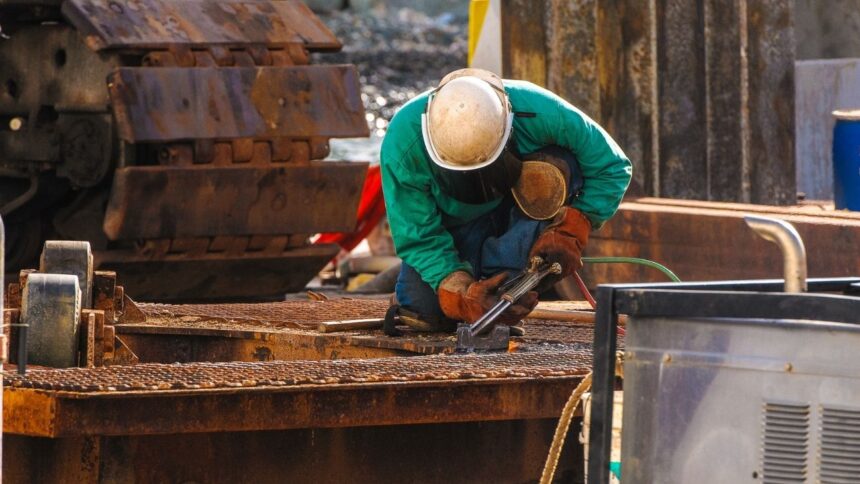 Reducción de jornada laboral: controversia por interpretación de la ley