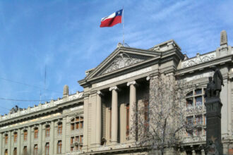 "La Corte Suprema ordena reducir valor de planes de salud en isapres"