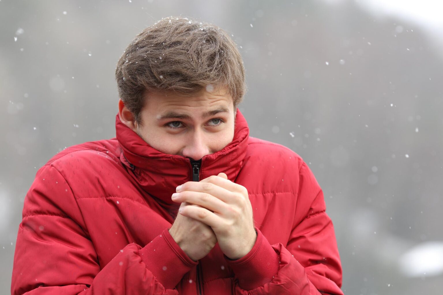 Activan Código Azul en Chile ante bajas temperaturas y emergencia invernal. Activan Código Azul en Chile ante bajas temperaturas y emergencia invernal.