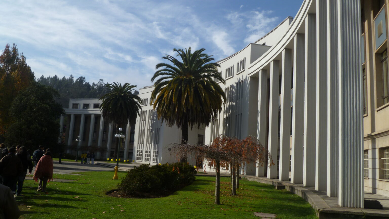 Tiroteo deja un herido en la Universidad de Concepción, Biobío Tiroteo deja un herido en la Universidad de Concepción, Biobío