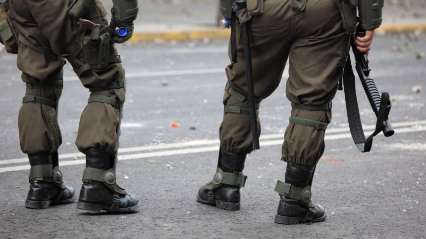 Vecino de Cerro Navia baleado en riña nocturna, riesgo vital