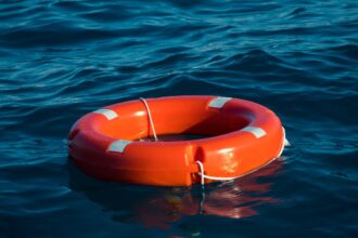 Tragedia familiar en Punta de Tralca: padre pierde la vida en intento de rescate