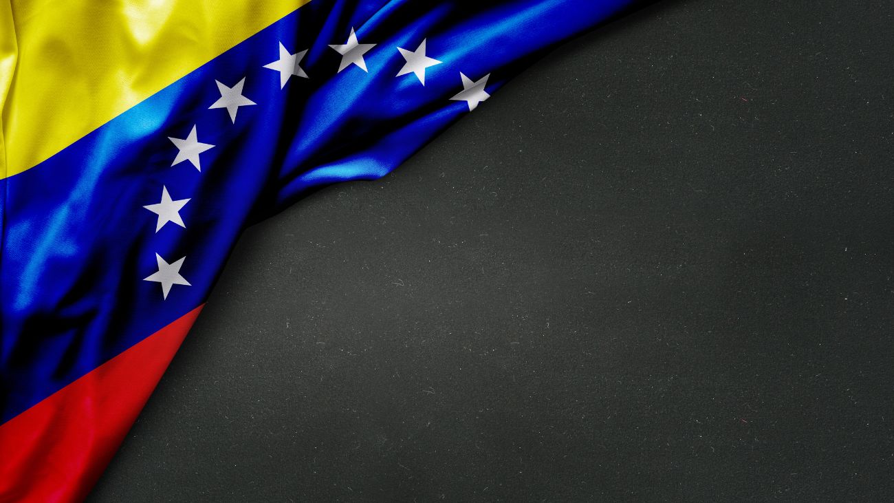 Venezolanos en Chile lamentan resultados electorales y denuncian fraude Venezolanos en Chile lamentan resultados electorales y denuncian fraude