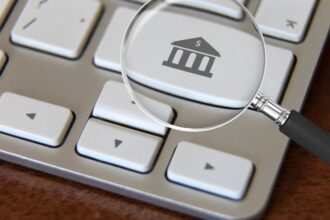 Falla en BancoEstado afecta usuarios con intermitencias en servicios