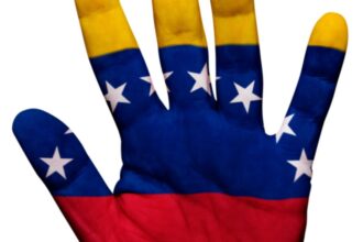 Maduro acusa a Chile y Perú de entrenar manifestantes para desestabilizar Venezuela