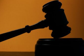 Histórico fallo judicial condena a empresas por daño moral en ventas de casas