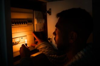 Cortes de electricidad en comunas de la Región Metropolitana por sistema frontal