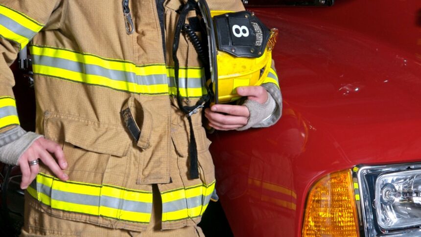 Atropello a Bomberos durante labores de rescate y búsqueda de conductor fugitivo