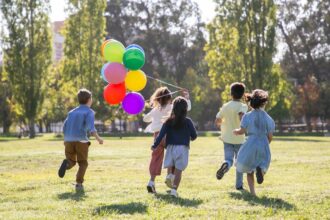 Día del Niño y la Niña en Chile: Conmemorando sus derechos y bienestar