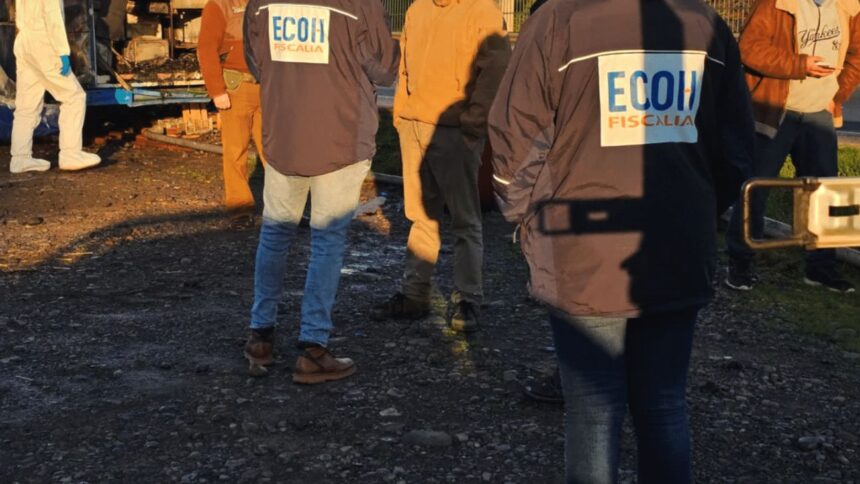 Tragedia en Longaví: Joven de 17 años encontrado sin vida en carro incendiado