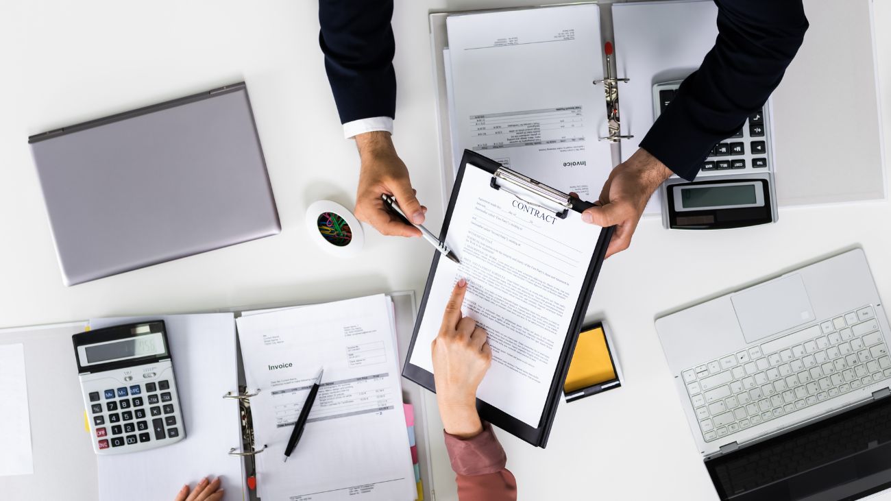Empresa acusa falsificación de documentos en caso de despido de trabajadores