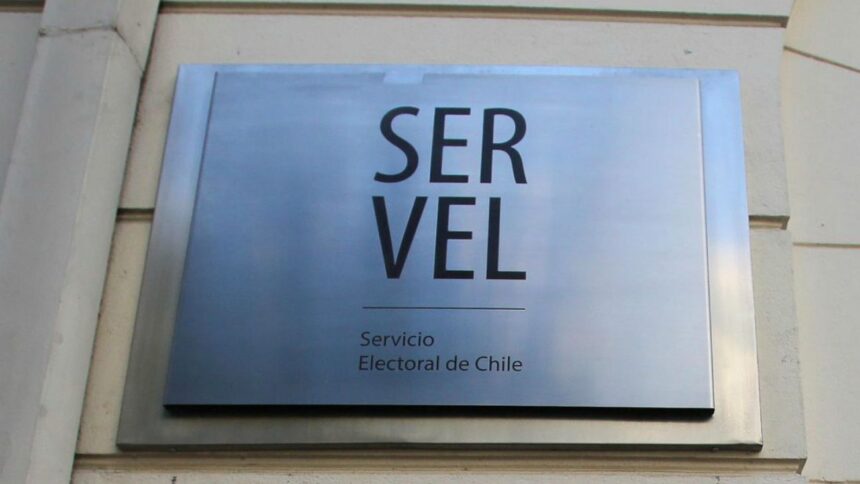 Servel rechaza 196 candidaturas por deudas de pensión: ¿filtrado suficiente?