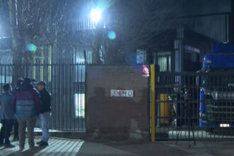 Grupo de delincuentes roba empresa de productos congelados en Renca