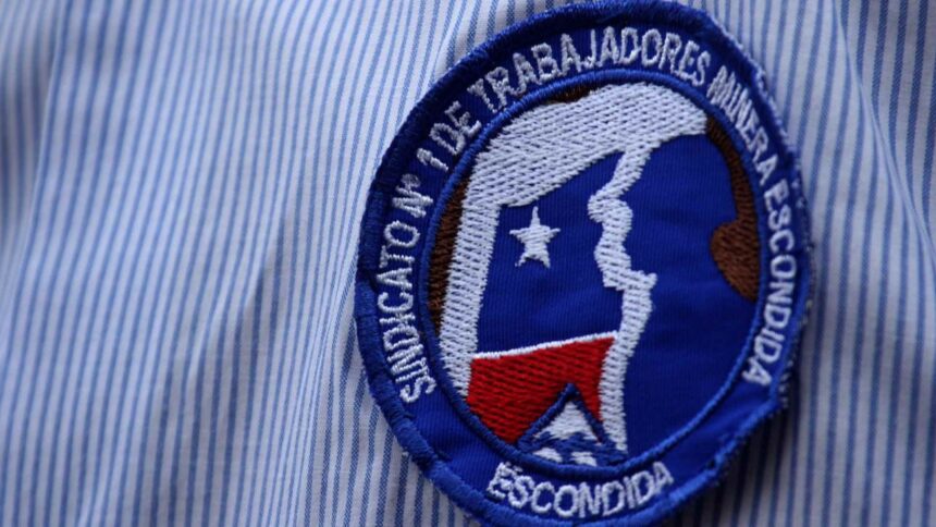 Trabajadores de Escondida inician huelga tras rechazar oferta salarial de BHP