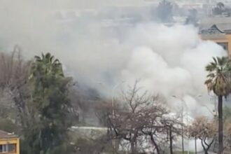 Encapuchados incendian bus Red en Ñuñoa: autoridades buscan responsables