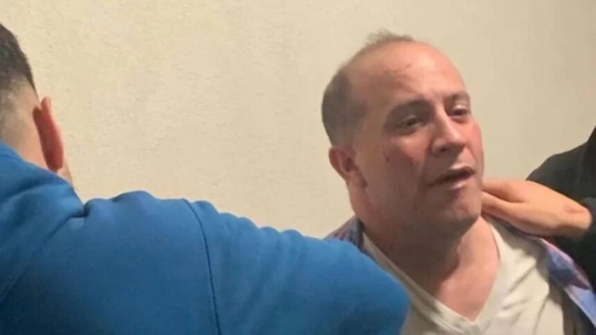 Médico venezolano ataca a vecinas con un tenedor en su edificio