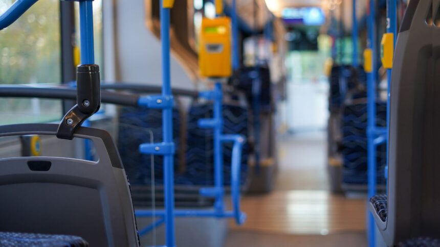 Conductor del bus RED amenza a pasajeros y es detenido por Carabineros