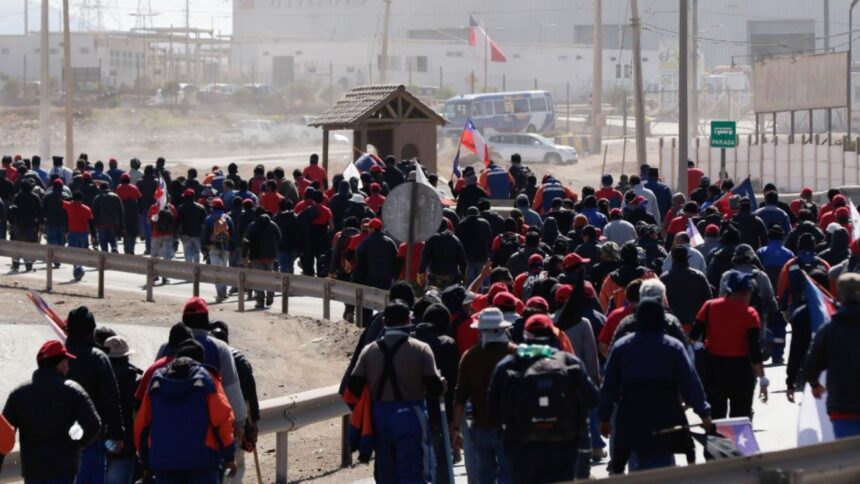 Acuerdo histórico en Minera Escondida: Sindicato finaliza huelga y acepta nueva propuesta