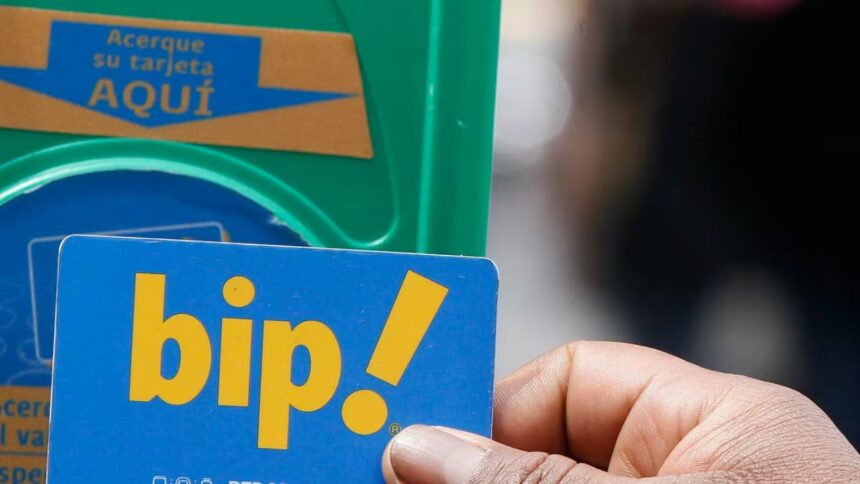 Usuario denuncia pérdida de dinero en Tarjeta Bip! por caducidad