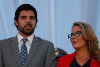 Nueva causa por corrupción: imputan a Joaquín Lavín León y Cathy Barriga alista declaración