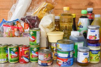 Descubre cuánto cuestan las cajas dieciocheras en el supermercado Alvi