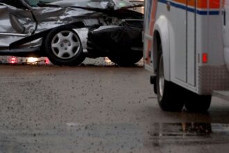 Choque en estado de ebriedad y sin licencia deja múltiples consecuencias