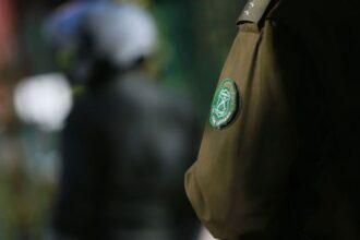 Madre sufre violento portonazo y le roban a su hijo de un año