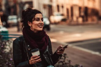 Entrega del pago anual del Bono Trabajo Mujer a trabajadoras beneficiarias