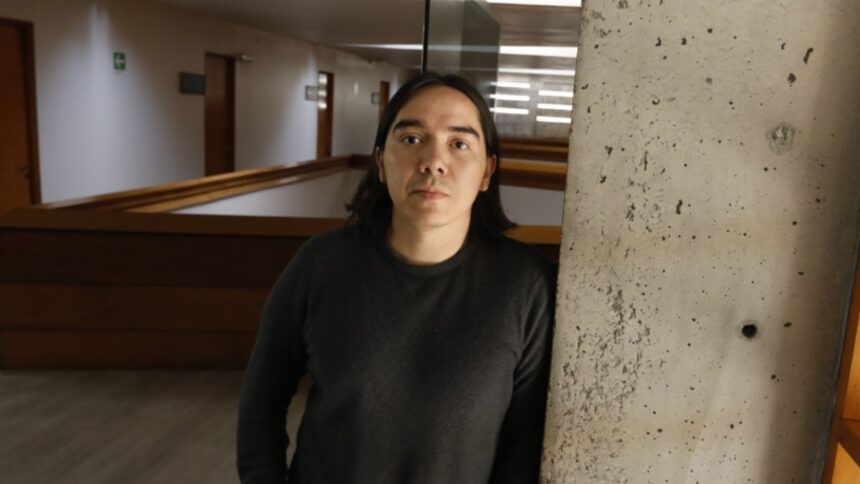 Investigador chileno recibe premio por contribución excepcional en Matemáticas