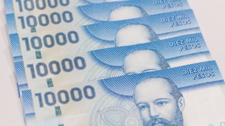 Los bonos y beneficios pendientes de pago en agosto en Chile