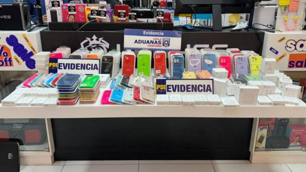 Decenas de productos falsificados de Apple incautados en Concepción Decenas de productos falsificados de Apple incautados en Concepción
