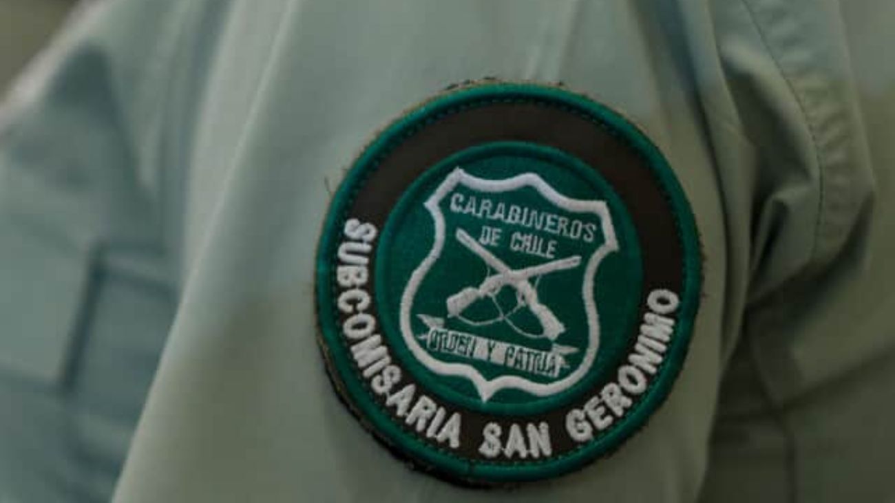 Carabinero de Labocar resulta atropellado en intento de encerrona en Santiago Carabinero de Labocar resulta atropellado en intento de encerrona en Santiago