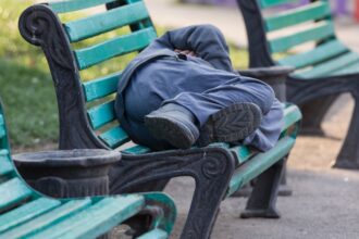 El código azul se activa para proteger a las personas en situación de calle durante condiciones climáticas adversas