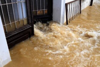 Familias demandan a constructora Galilea por daños causados por inundación
