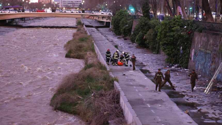 Encuentran cuerpo flotando en el río Mapocho en la Región Metropolitana