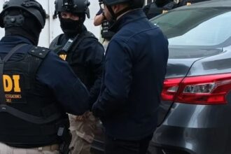 Gran despliegue policial en todo el país: PDI realiza allanamientos en casinos informales