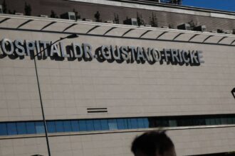 Cuerpo sin vida abandonado en el Hospital Gustavo Fricke desata investigación