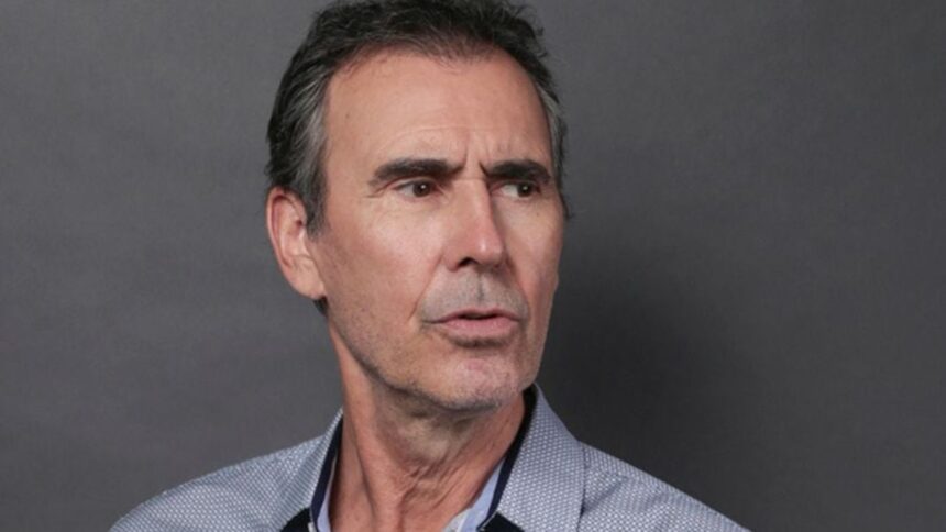 Actor Cristián Campos comparece en investigación por presunto abuso sexual