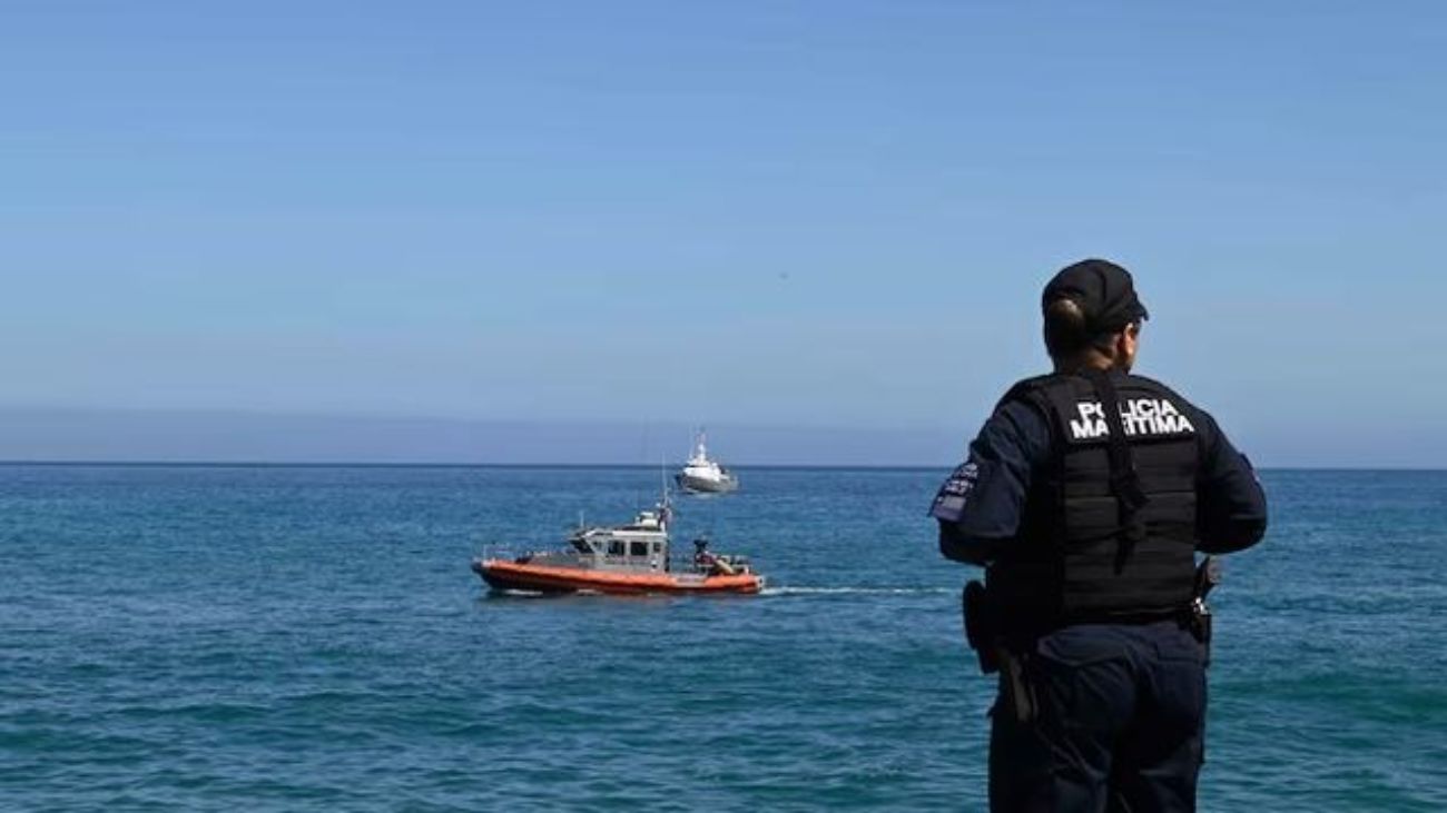Cuatro tripulantes aún desaparecidos tras trágico accidente marítimo en Taltal, Antofagasta Cuatro tripulantes aún desaparecidos tras trágico accidente marítimo en Taltal, Antofagasta