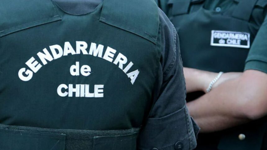Funcionario de Gendarmería detenido por abusos sexuales en Escuela de Chile