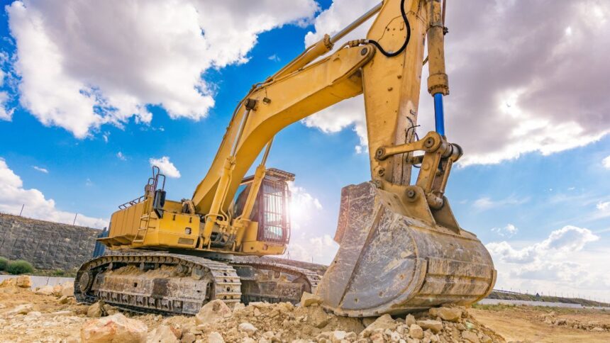 Komatsu oferta empleos en construcción y minería en Santiago y regiones