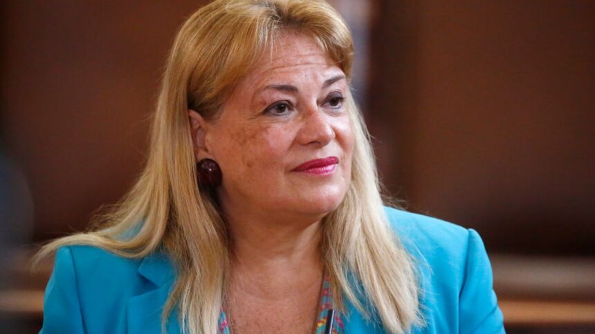 Allanan vivienda de la ministra Ángela Vivanco en investigación de Caso Audios