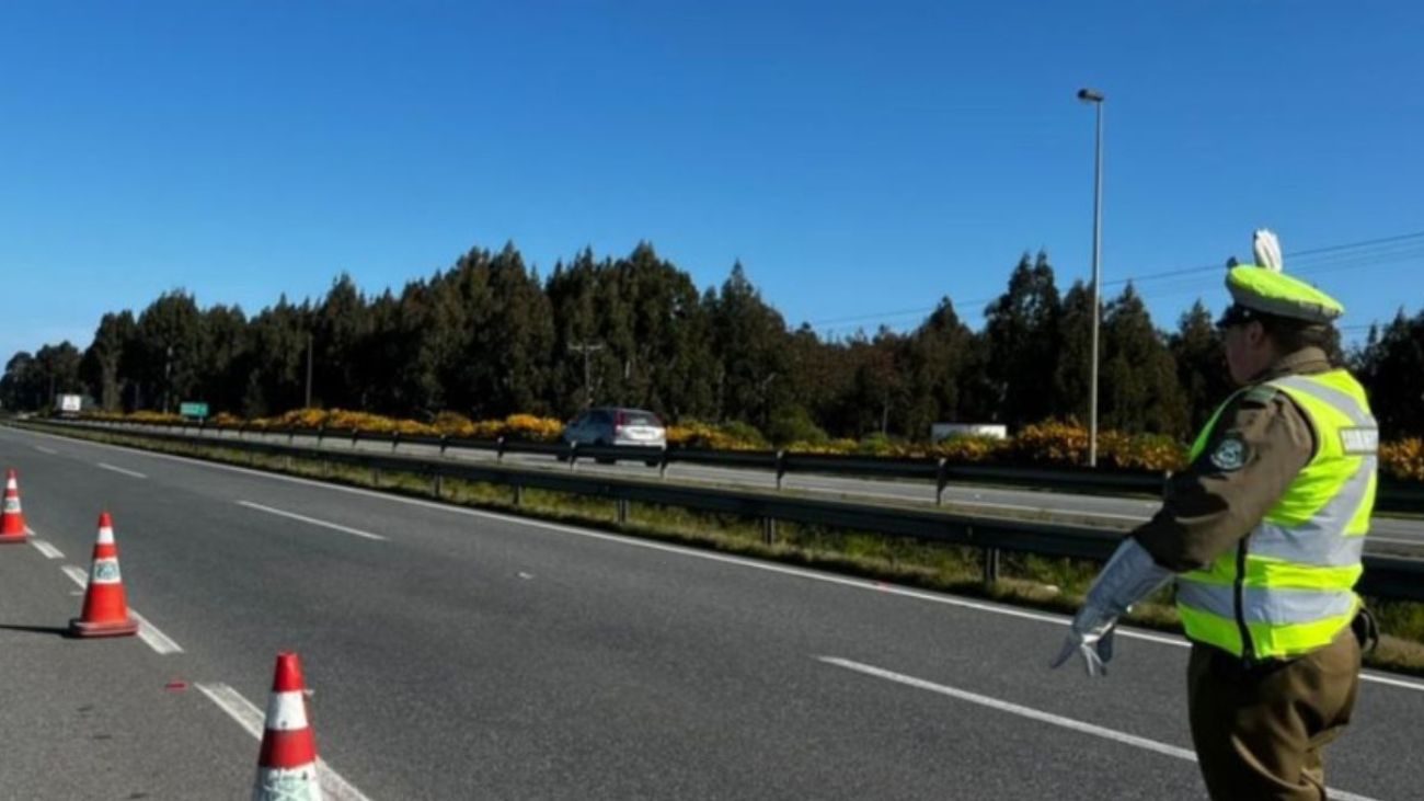 Hombre imprudente conduciendo a alta velocidad en sentido contrario Ruta 5 Sur Hombre imprudente conduciendo a alta velocidad en sentido contrario Ruta 5 Sur