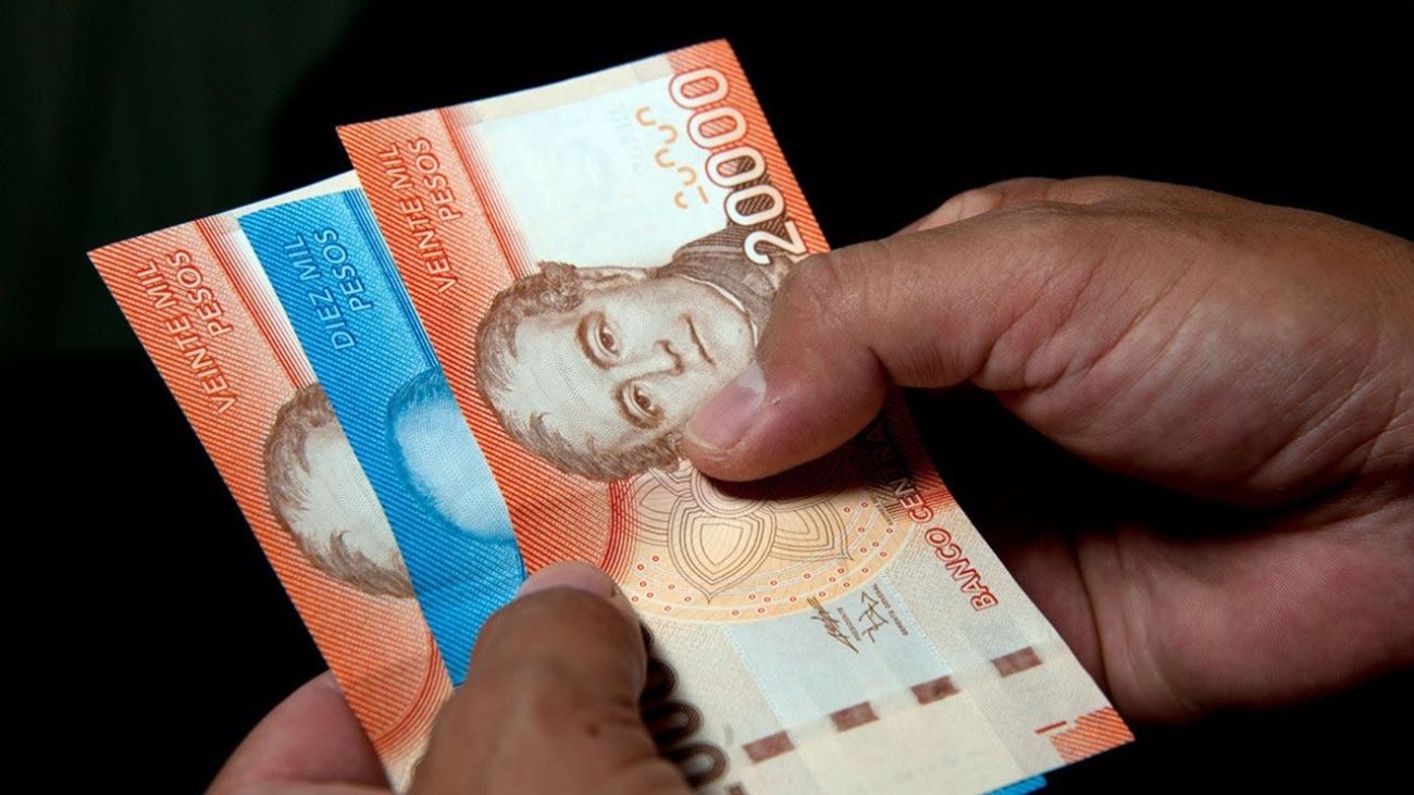 El Ingreso Mínimo Mensual en Chile sube a $500.000 desde julio El Ingreso Mínimo Mensual en Chile sube a $500.000 desde julio