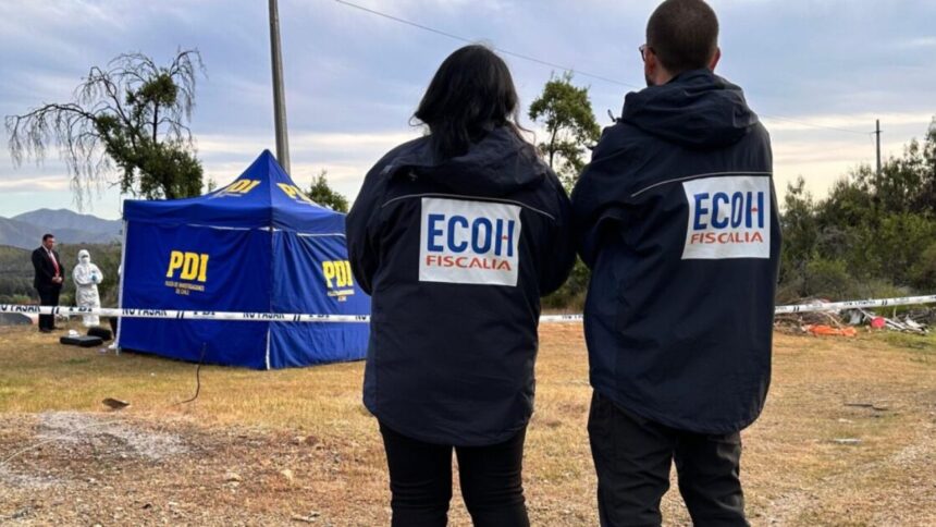 Hallan cadáver con impactos balísticos en la Ruta 68 de Curacaví