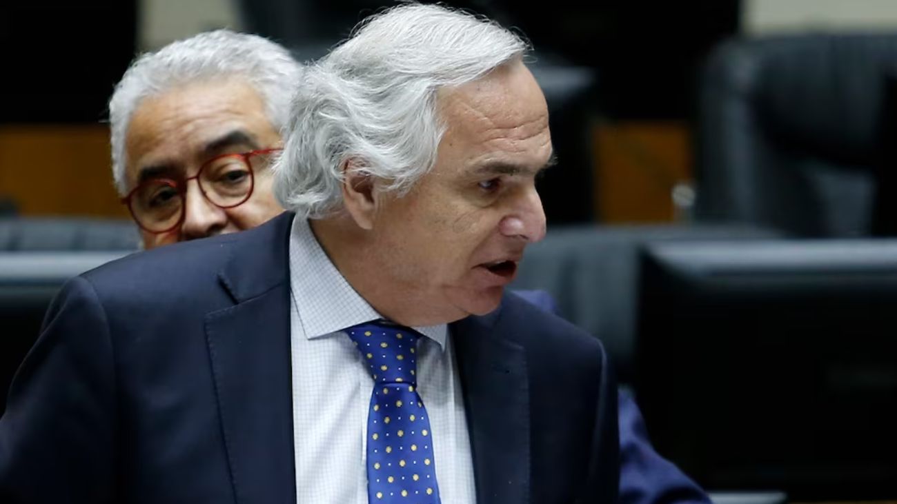 Andrés Chadwick presenta querella contra diputados por Caso Audios: detalles aquí